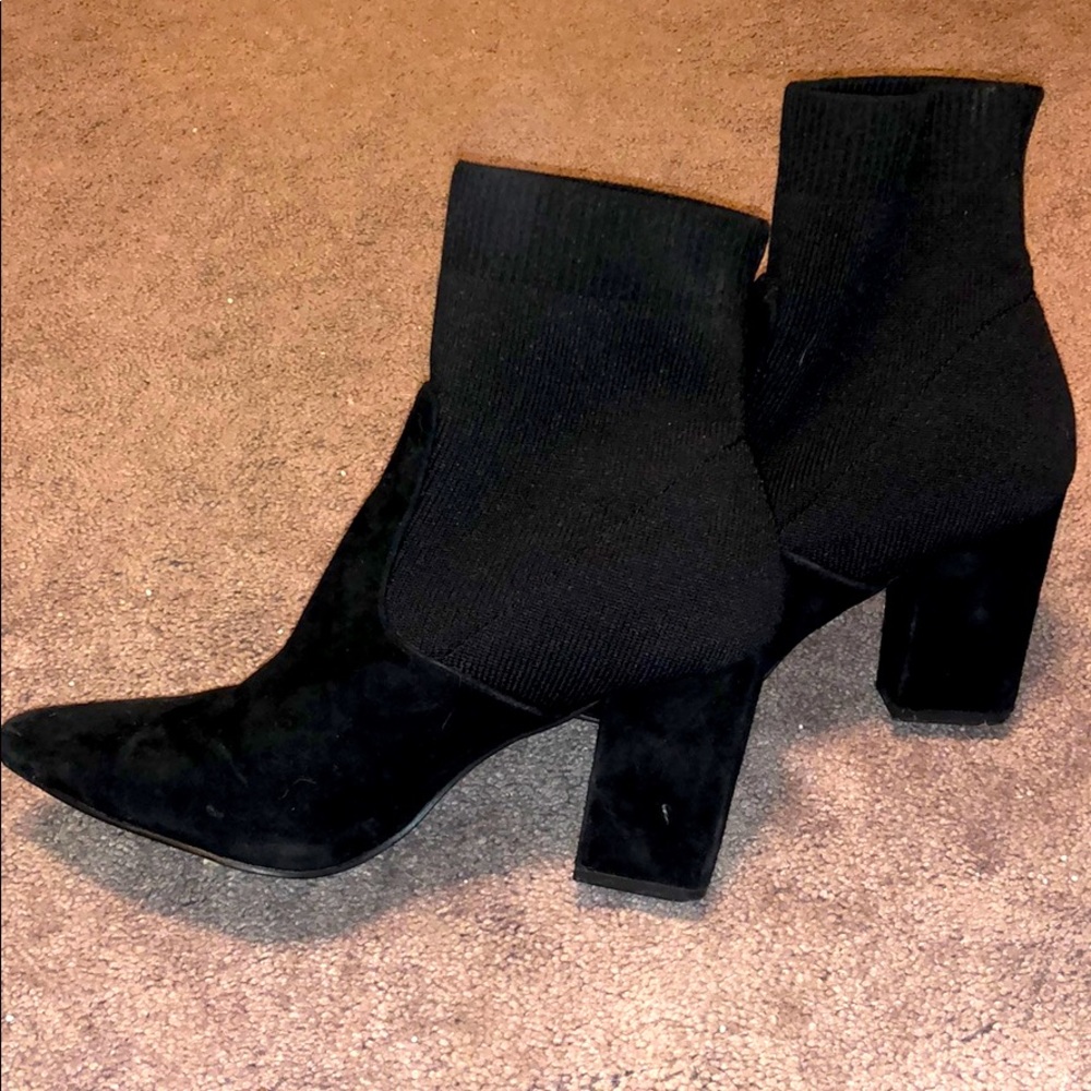 Size 6 Steve Madden sock boots